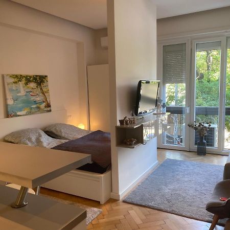Blue Port Apartment In Ujlipotvaros With Free Parking ブダペスト エクステリア 写真