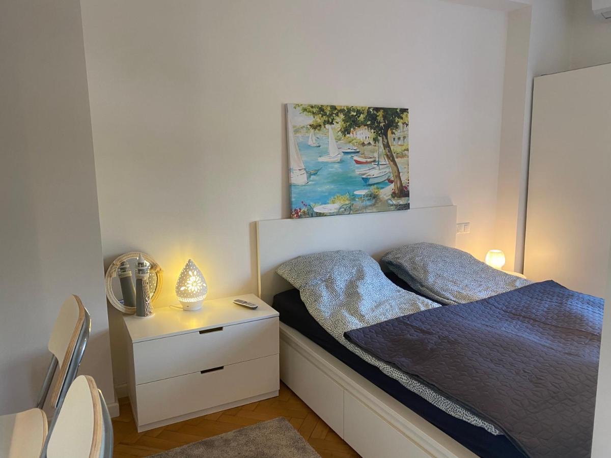 Blue Port Apartment In Ujlipotvaros With Free Parking ブダペスト エクステリア 写真