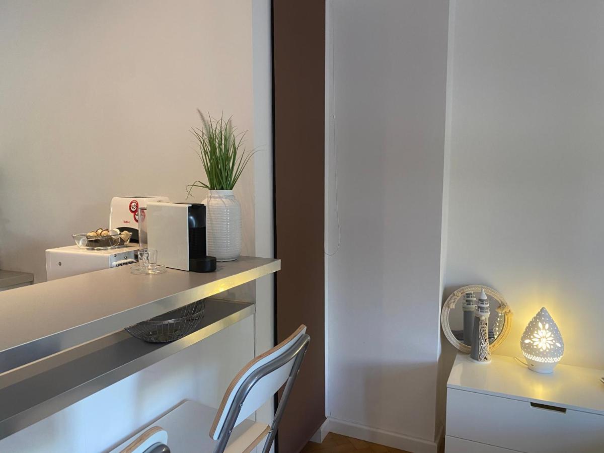 Blue Port Apartment In Ujlipotvaros With Free Parking ブダペスト エクステリア 写真